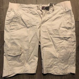 Gloria Vanderbilt Women’s Bermuda Shorts